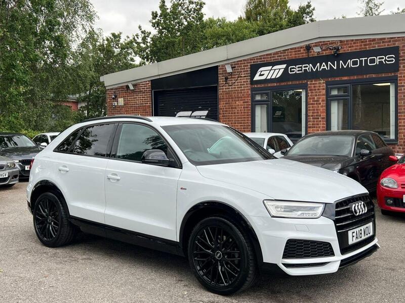 Audi Q3 view 5