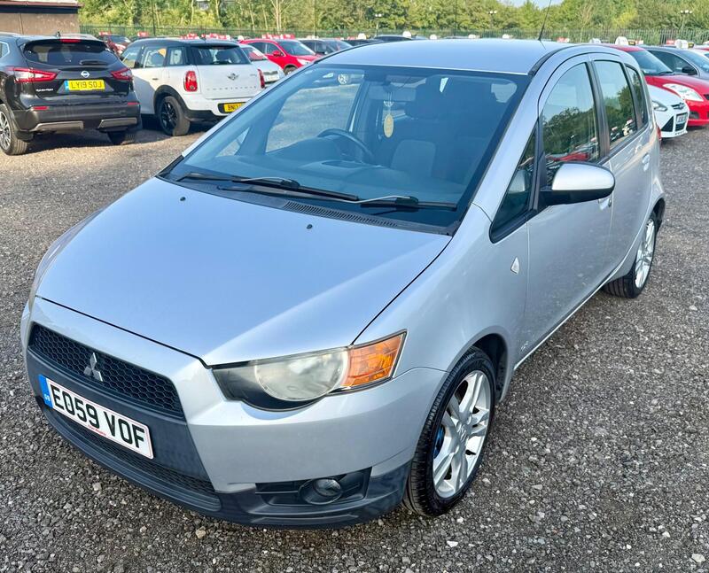 Mitsubishi Colt view 6
