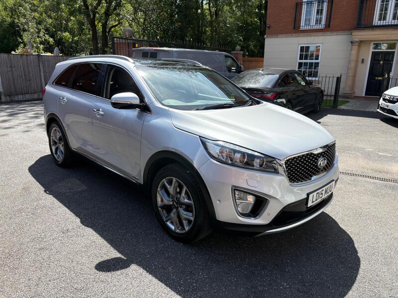 Kia Sorento main image