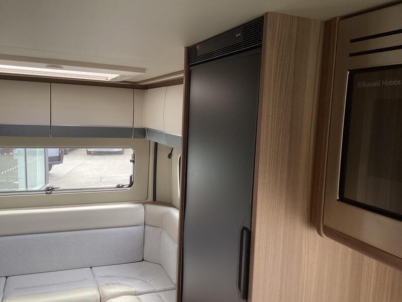 Auto-Trail V-Line 636 Sport — image 17