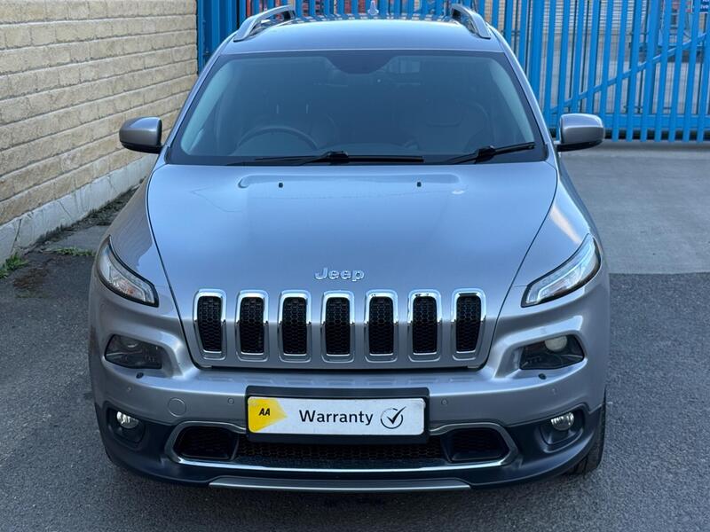 Jeep Cherokee view 5