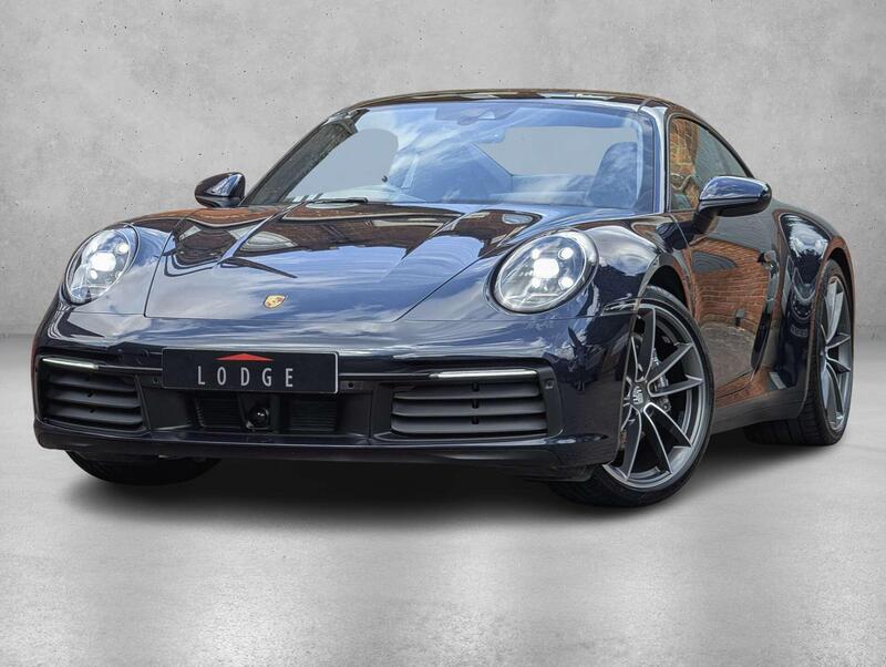 Porsche 911 view 3