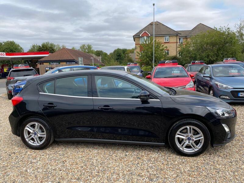 Ford Focus view 4