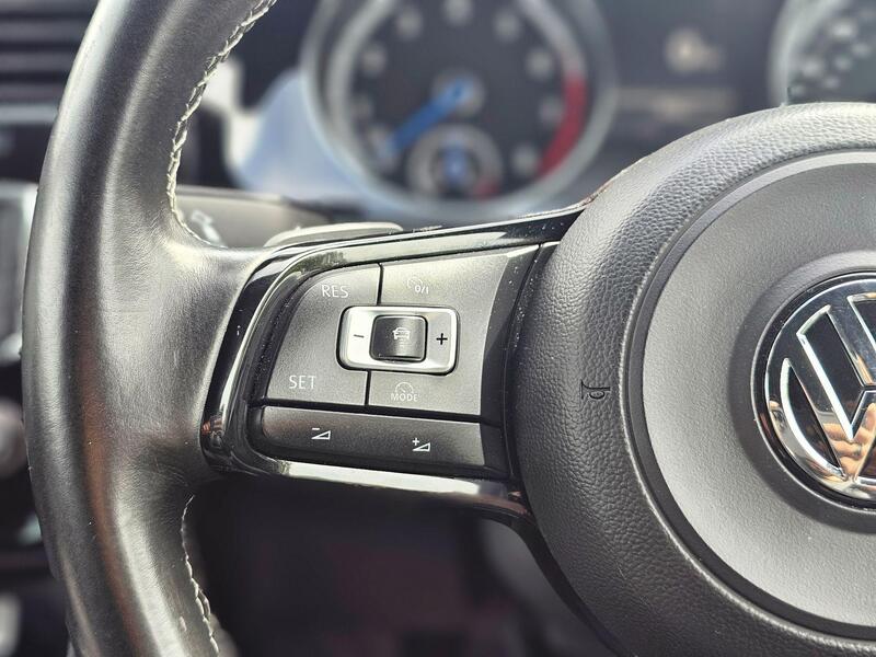Volkswagen Golf view 16