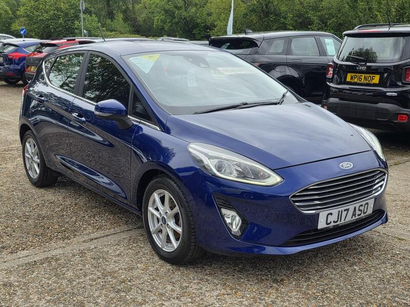 Ford Fiesta view 3