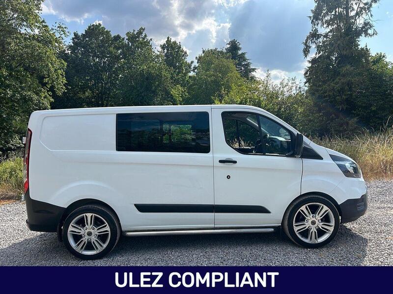 Ford Transit Custom view 3