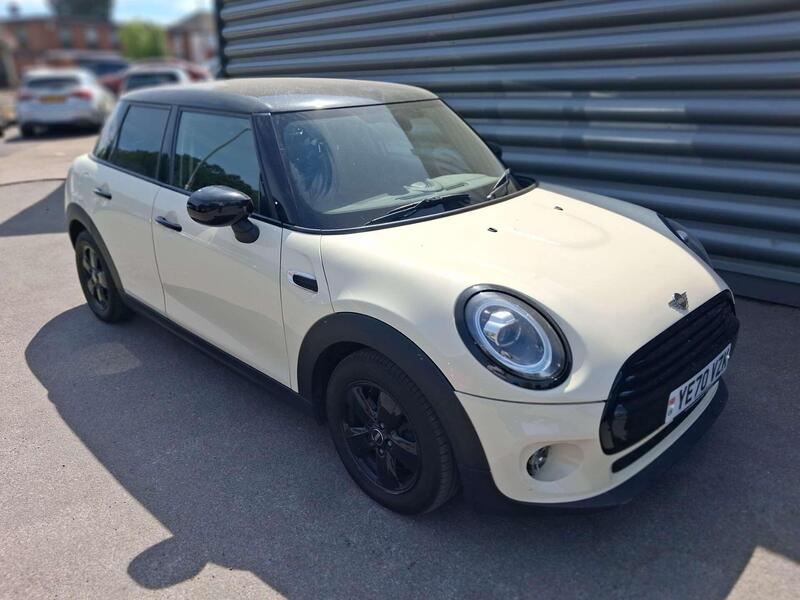 Mini Cooper view 4