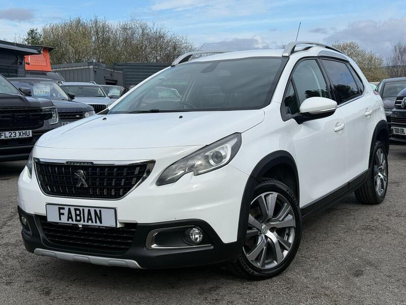 Peugeot 2008 view 2