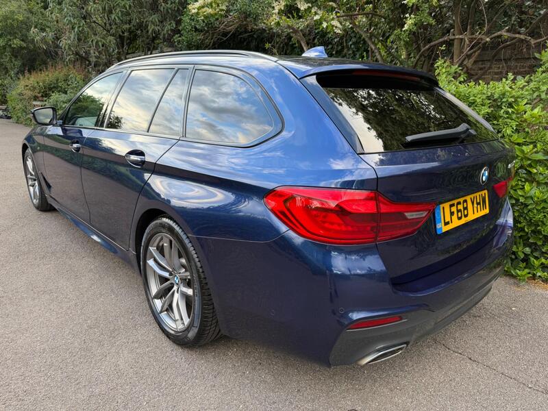 BMW 5 Series view 7