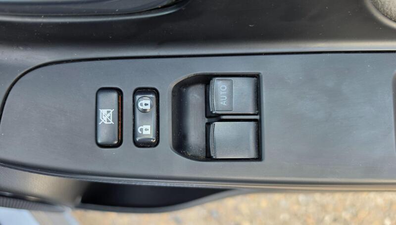 Toyota Yaris 1.5 VVT-h Icon Tech E-CVT Euro 6 (s/s) 5dr thumbnail 29