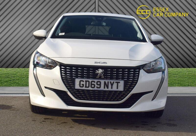 Peugeot 208 view 6