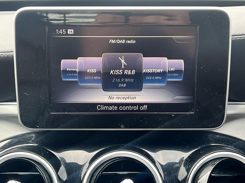 Mercedes-Benz C Class view 4