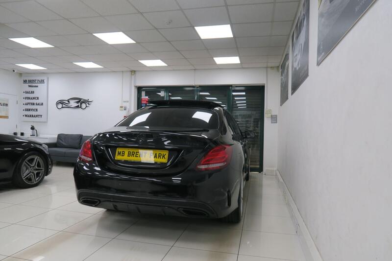 Mercedes-Benz C-Class view 6