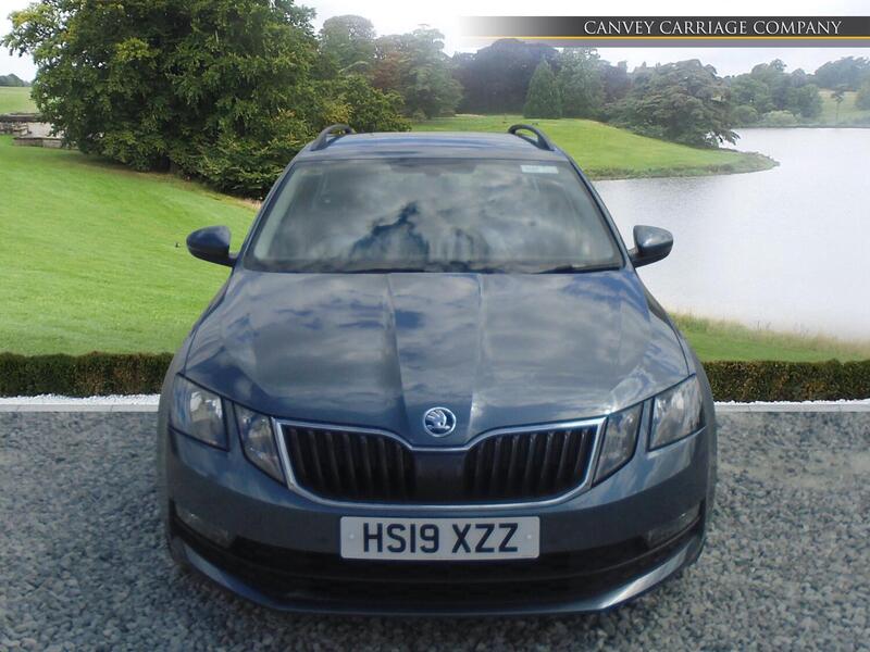 Skoda Octavia view 7