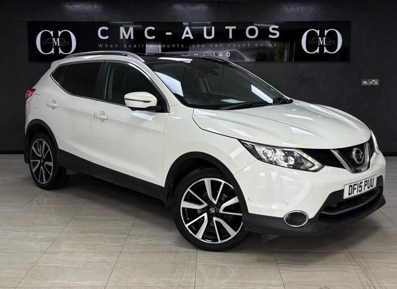 2015 Nissan Qashqai in White for sale
