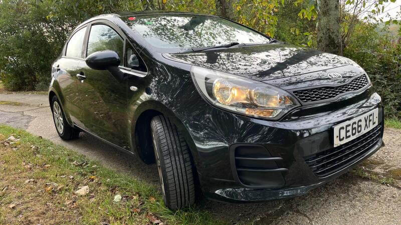 2016 Kia Rio — photo 13