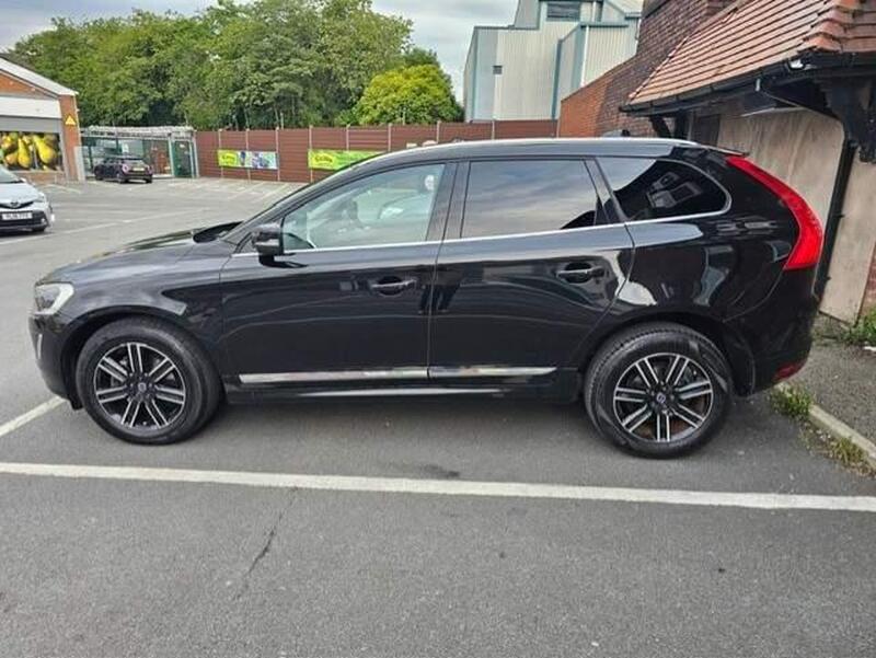 Volvo XC60 — photo 1