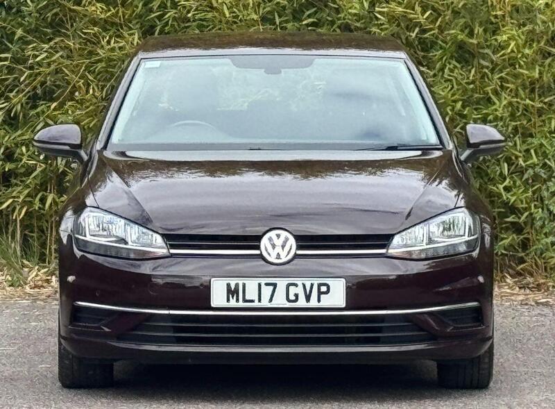 Volkswagen Golf view 5