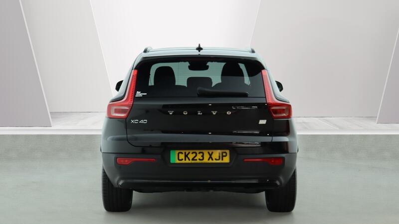 Volvo XC40 view 7