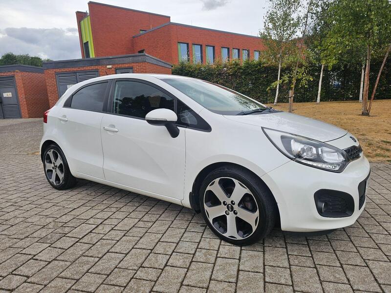 Kia Rio view 4