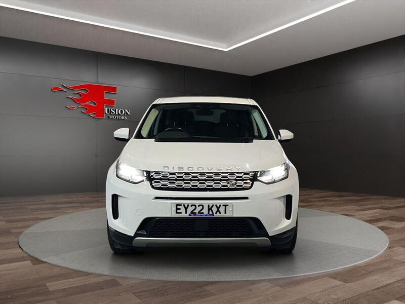 Land Rover Discovery Sport view 2
