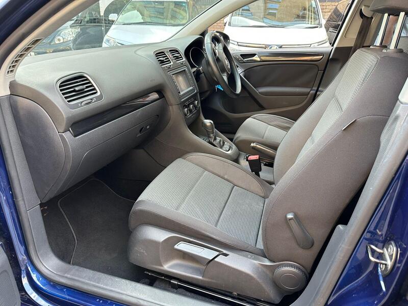 Volkswagen Golf view 13
