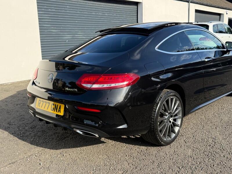 Mercedes-Benz C Class view 3