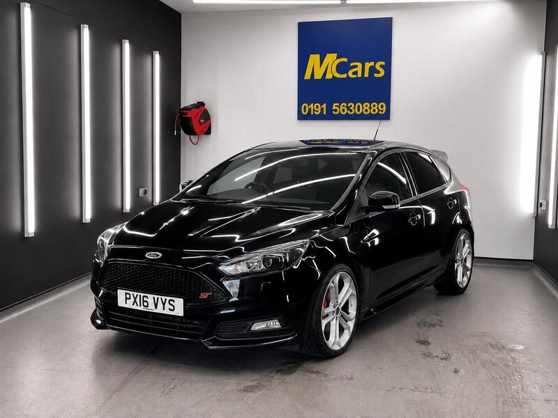 Ford Focus view 2