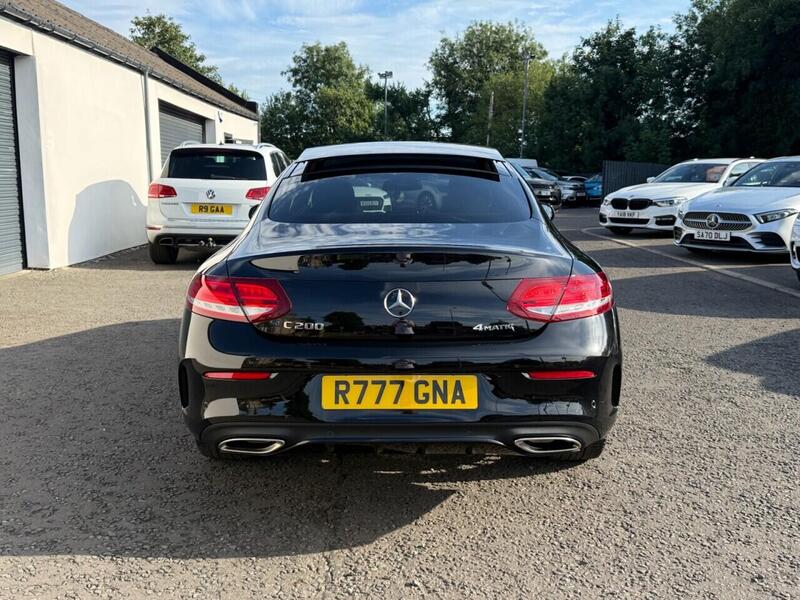 Mercedes-Benz C Class view 4