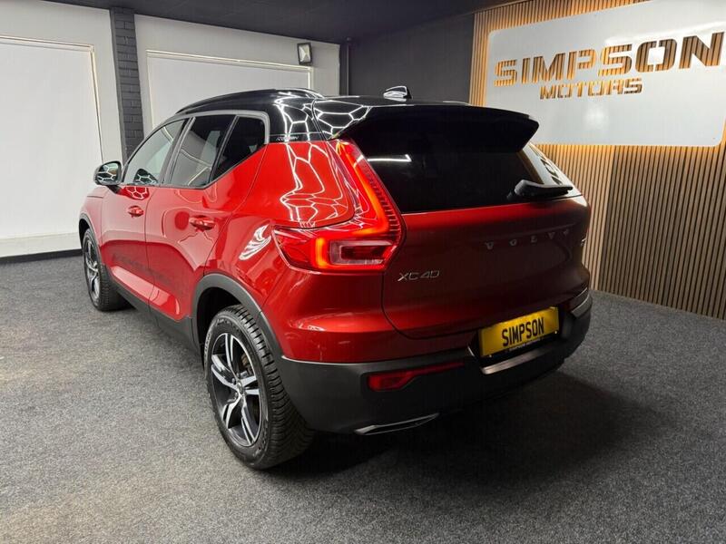 Volvo XC40 view 5