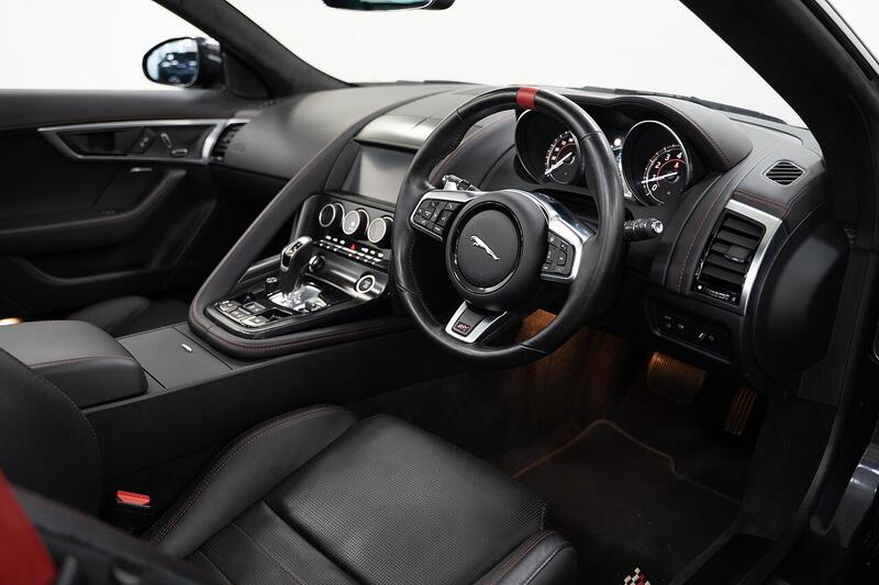Jaguar F-Type view 3