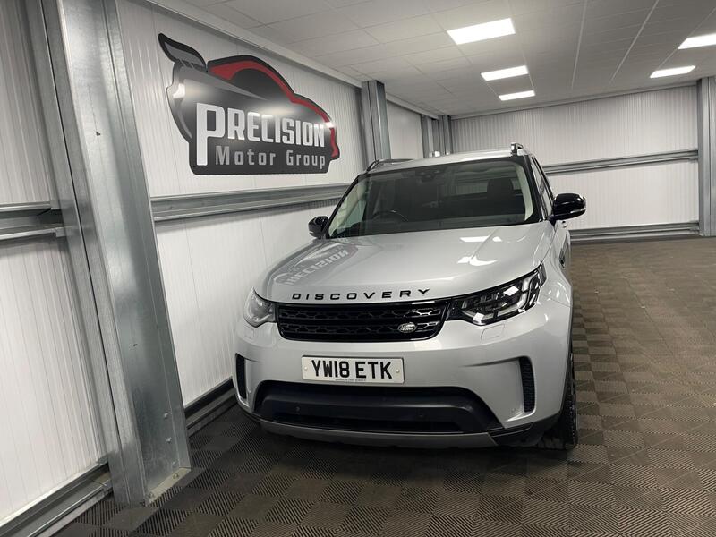 Land Rover Discovery 3 view 5