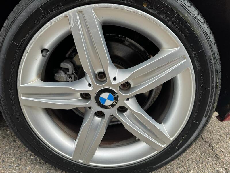 BMW 1 Series view 34