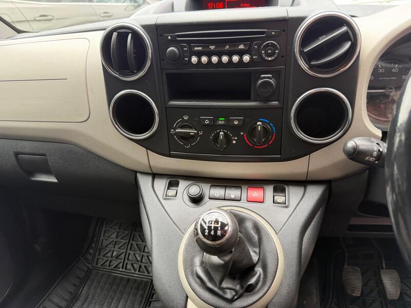 Peugeot Partner Tepee view 4