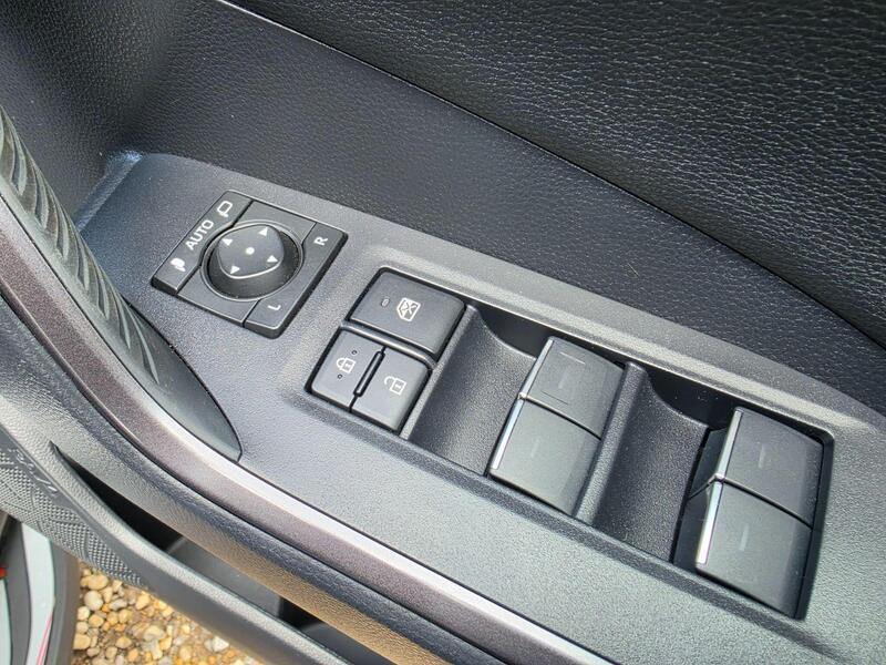 Toyota RAV4 2.5 VVT 18.1kWh GR SPORT CVT 4WD Euro 6 (s/s) 5dr thumbnail 25