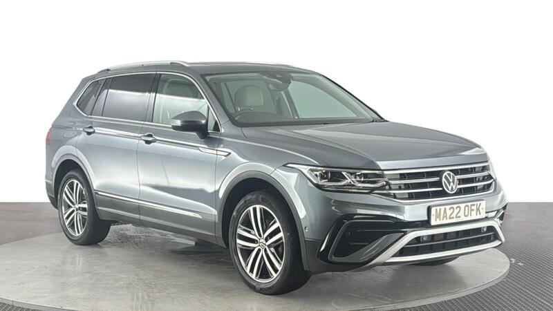 Volkswagen Tiguan Allspace view 2