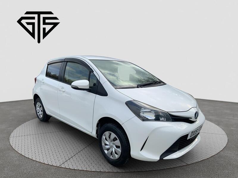 2015 Toyota Yaris in White for sale