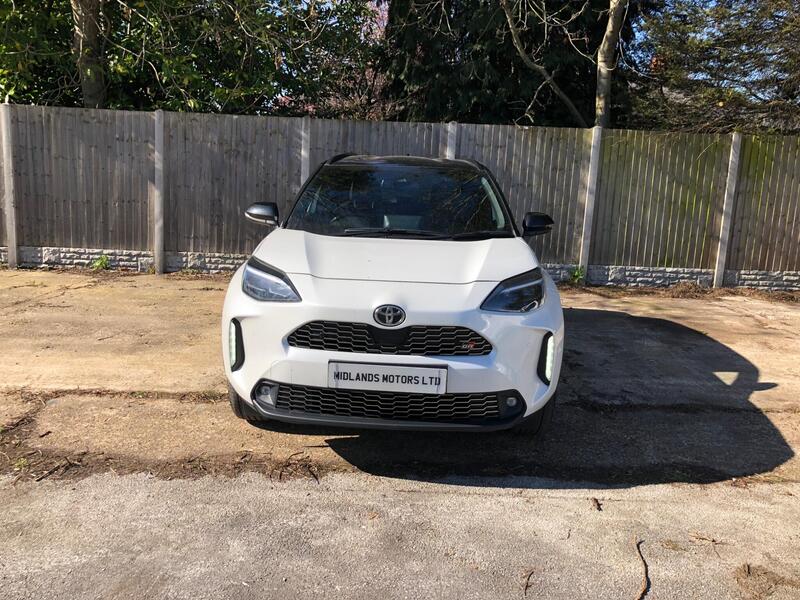 Toyota Yaris Cross view 5