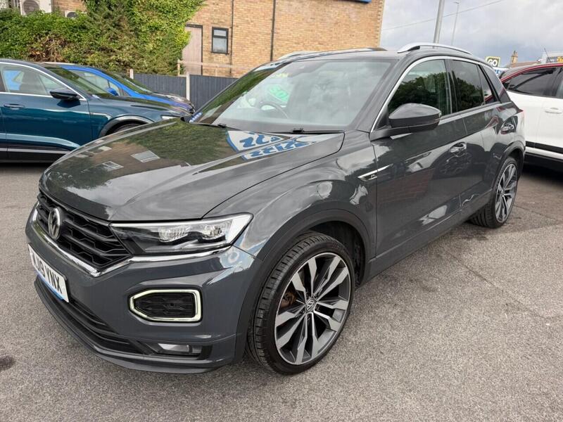 Volkswagen T-Roc view 5
