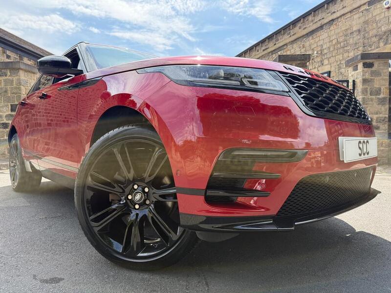 Land Rover Range Rover Velar view 3