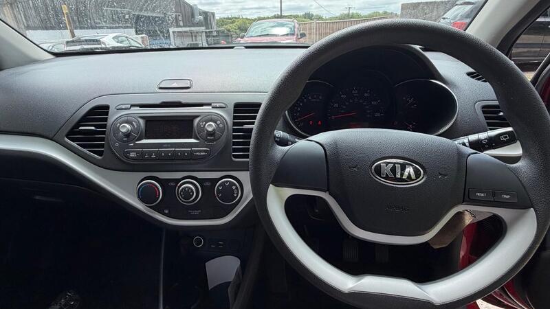2015 Kia Picanto — photo 19