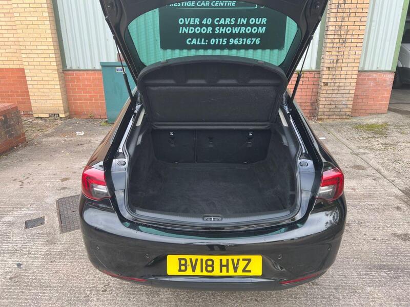 Vauxhall Insignia view 10