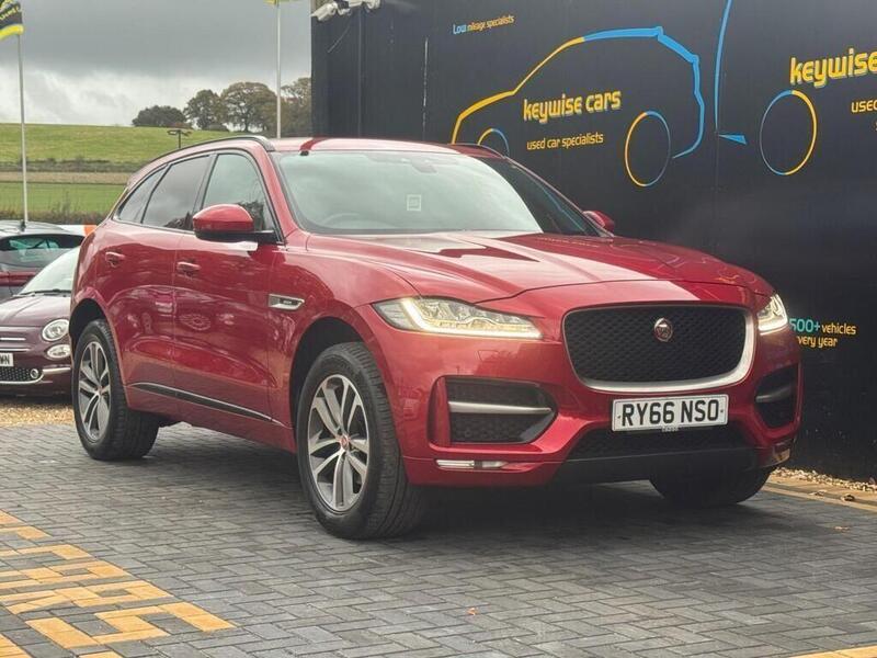 Jaguar F-Pace view 7