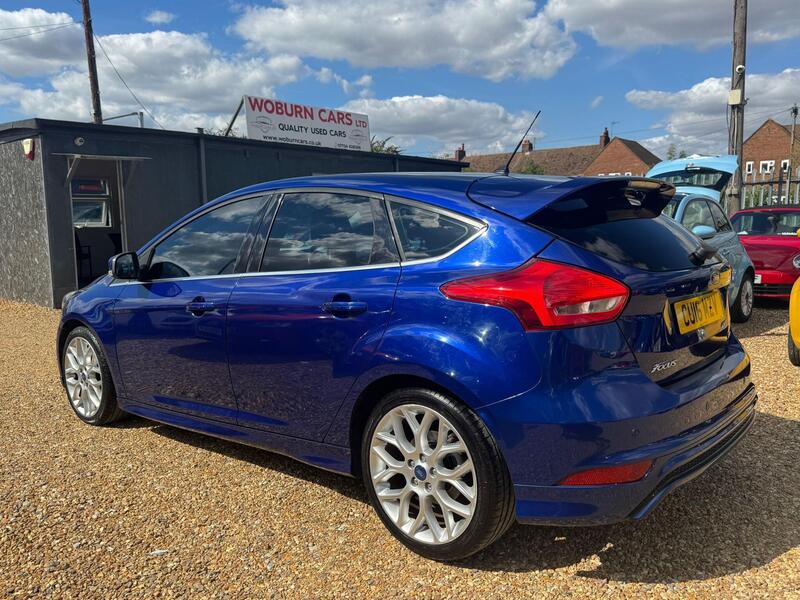 Ford Focus view 4