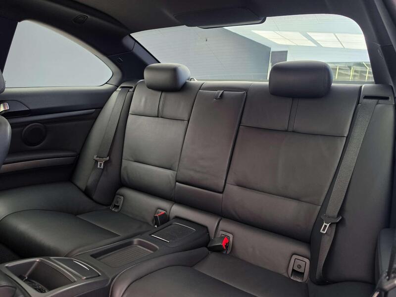 BMW M3 view 4