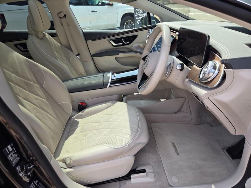 Mercedes-Benz 450 view 3