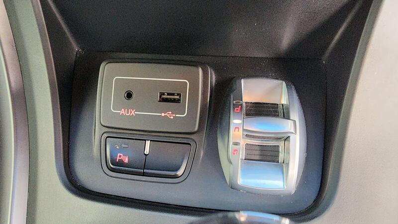2017 Alfa Romeo Giulietta — photo 43