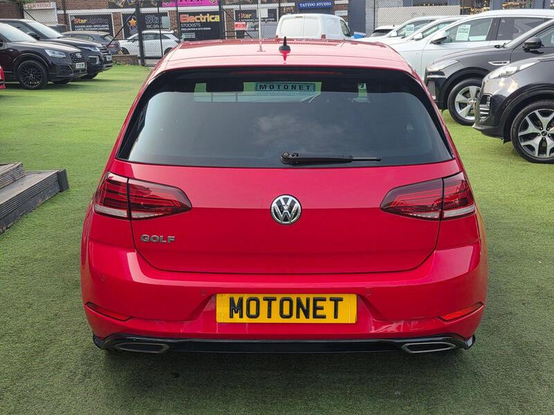 Volkswagen Golf view 6