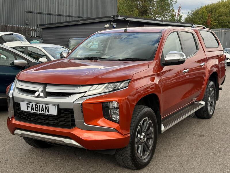 Mitsubishi L200 view 6