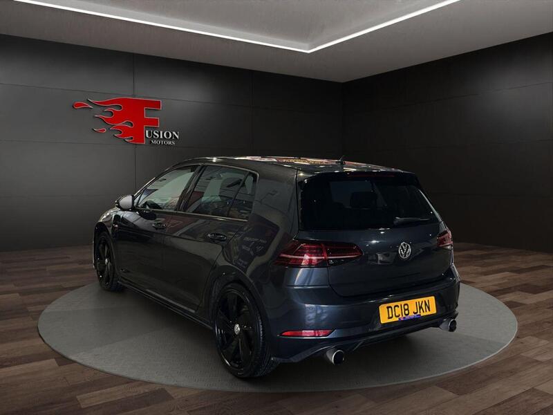 Volkswagen Golf view 5